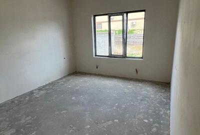 Casă cu 5 camere cu Teren 200 Mp în Lumina - 10