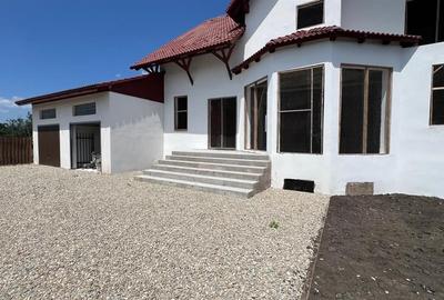 Vila la rosu intr o zona rezidentiala exclusivista Halchiu - 21