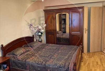 DE INCHIRIAT Apartament cu 4 camere in zona Scriitorilor - 23