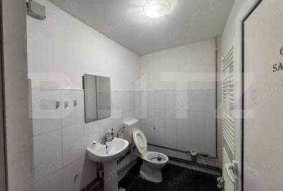 Spațiu comercial, de 74 mp, în Central - 3