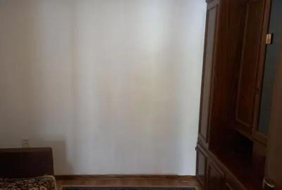 Garsonieră în Apărătorii Patriei
