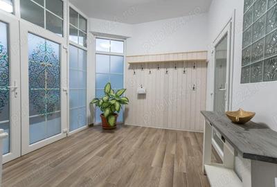 Apartament cu 3 camere decomandat în Calea Dumbrăvii - 2