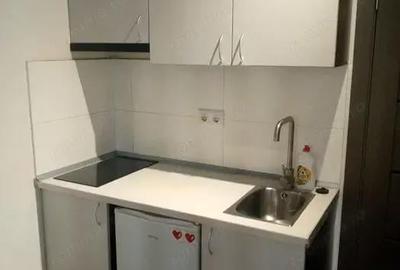 Garsonieră decomandată în Militari