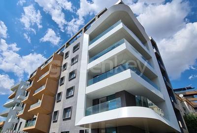 Apartament cu 3 camere decomandat în Floreasca