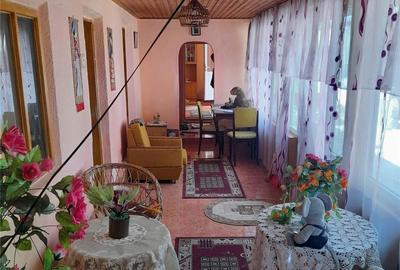 Casă cu 5 camere cu Teren 700 Mp în Peretu - 6
