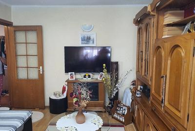 Apartament cu 3 camere decomandat în Ostroveni - 12