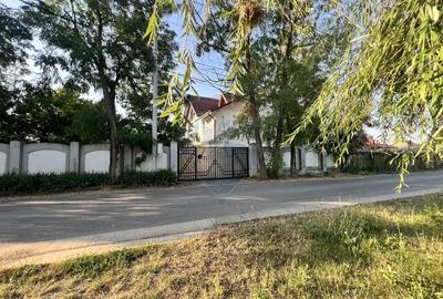 Casă cu 8 camere cu Teren 521 Mp în Pasărea - 45