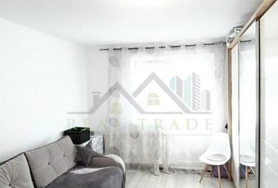 Apartament cu 2 camere semidecomandat în Griviței