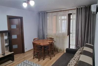 Apartament cu 3 camere semidecomandat în 9 Mai - 10