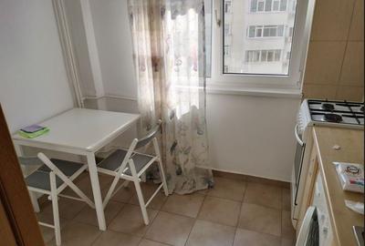 Garsonieră decomandată, mobilată în Iancului