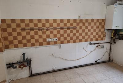 Apartament cu 3 camere decomandat în Astra - 8