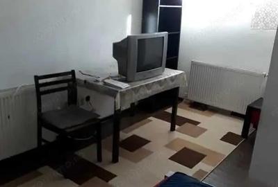 Garsonieră decomandată în Drumul Taberei