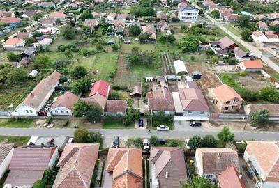 Casă cu 4 camere cu Teren 2091 Mp în Central - 6