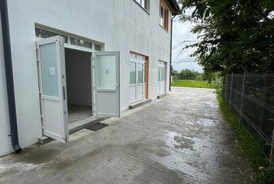 Spațiu comercial, de 450 mp, în Central - 9
