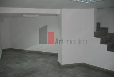 Oportunitate Unică! Vilă Spațioasă lângă Podul Grant, Ideală pentru Birouri - 9