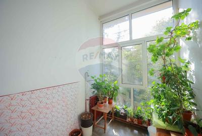 Apartament cu 3 camere de vanzare, zona Rogerius - 23