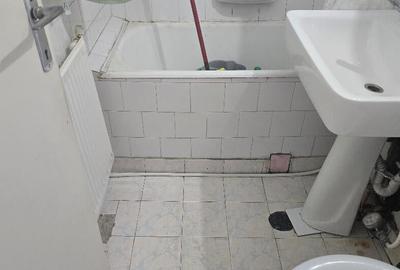Vand apartament 3 camere in Deva, zona Scarisoara (Astoria), etaj 3, - 7
