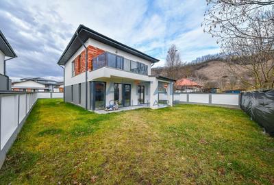 Casă individuală cu 4 camere cu Teren 400 Mp în Exterior Est - 2