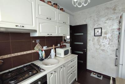 Apartament cu 3 camere decomandat în Central - 2