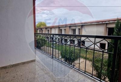 Casa  Vila cu 4 camere de vanzare Kogalniceanu judetul Constanta - 4