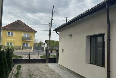 Casă cu 4 camere în Păulești - 2