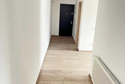 Apartament 2 camere liber la vanzare, in bloc vila zona Coresi - 6
