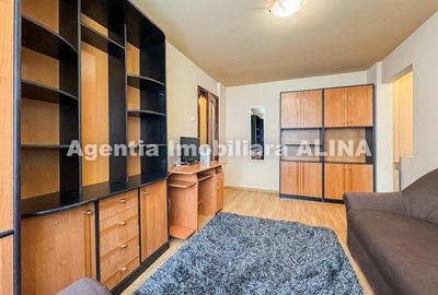 Apartament cu 2 camere semidecomandat în Micro 15 - 15