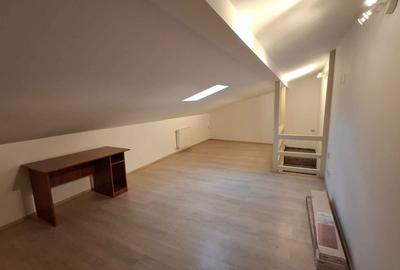 Casă cu 4 camere cu Teren 280 Mp în Berceni - 2