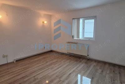 Casă cu 4 camere în Central - 3