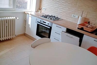 Apartament cu 2 camere decomandat, mobilat în 1 Mai - 2