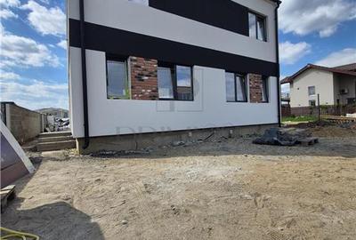 Duplex cu 3 camere cu Canalizare în Moșnița Nouă - 2