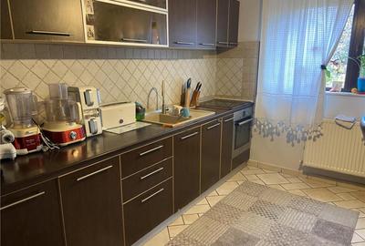 Casa de in Focsani , parter si mansarda ,suprafata utila de - 9