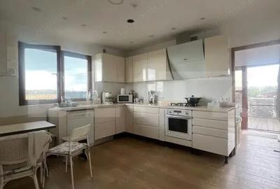 Casă cu 5 camere cu Teren 1396 Mp în Turda - 1