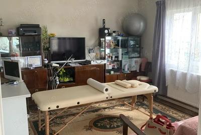 Casă cu 4 camere cu Teren 1646 Mp în Brebu - 2