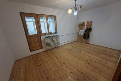 Apartament cu 3 camere decomandat, mobilat în Păcurari - 1