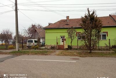 Casă cu 5 camere în Carei - 1