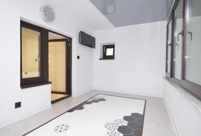 Ultracentral Unirii Fantani 4 Camere 106 mp 1991 renovat recent Comision % - 14