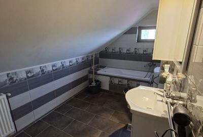 Casă cu 4 camere cu Teren 1600 Mp în Central - 8