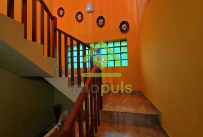 Casă cu 6 camere cu Teren 207 Mp în Mircea cel Bătrân - 1