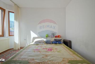 Casă cu 3 camere cu Teren 145 Mp în Schei - 10