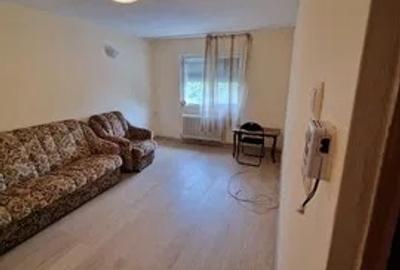 Apartament cu 3 camere, DECOMANDAT, etajul 2/4, zona Alexandru - 3