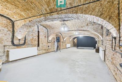 Eleganță subterană - pivniță exclusivistă Arad - 64