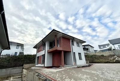 Casă cu 3 camere cu Teren 416 Mp în Dezmir - 4