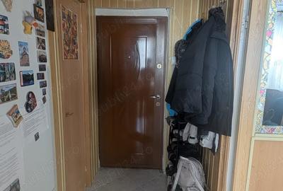 Vand apartament 2 camere One?ti, schimb cu casa in jurul mun. Onesti ! - 4