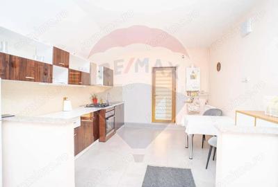 Casa / Vila cu 5 camere de vanzare in zona Central - 18