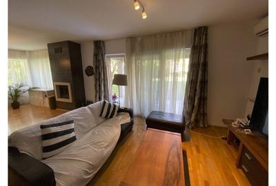 Apartament cu 4 camere decomandat în Pipera