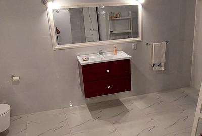 Apartament cu 3 camere decomandat în Central - 3