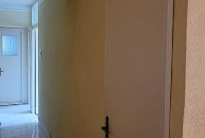 Apartament 3 camere decomandat, zona Buzaului, etaj 3. - 5