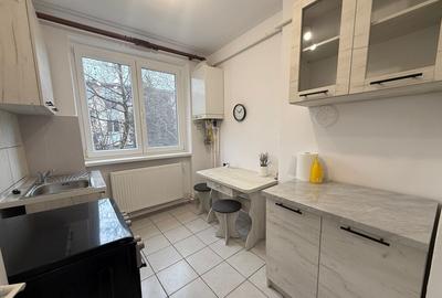 Apartament 2 camere etaj 1- zona Cinema Patria - 3