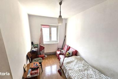 Apartament cu 3 camere decomandat în Alexandru cel Bun - 3